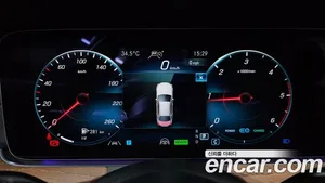 Mercedes-Benz E-Class, 2023 — миниатюра 11