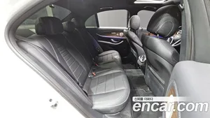 Mercedes-Benz E-Class, 2023 — миниатюра 17