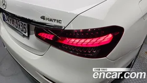 Mercedes-Benz E-Class, 2023 — миниатюра 9
