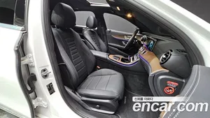 Mercedes-Benz E-Class, 2023 — миниатюра 16