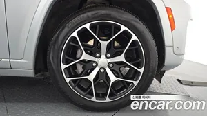 Jeep Cherokee, 2023 — миниатюра 7