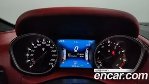 Maserati Levante, 2020 — миниатюра 11