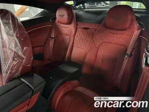 Bentley Continental, 2022 — миниатюра 13