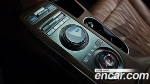 Genesis GV70, 2023 — миниатюра 12