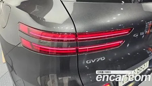 Genesis GV70, 2023 — миниатюра 9