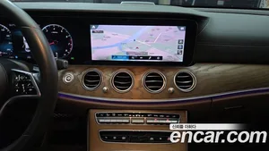 Mercedes-Benz E-Class, 2021 — миниатюра 18