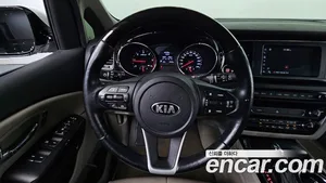 Kia Carnival, 2018 — миниатюра 20