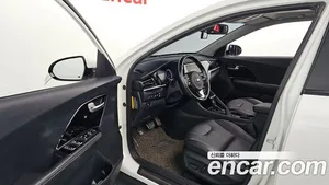 Kia Niro, 2019 — миниатюра 13