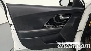 Kia Niro, 2019 — миниатюра 14