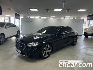 Mercedes-Benz E-Class, 2024 — миниатюра 1