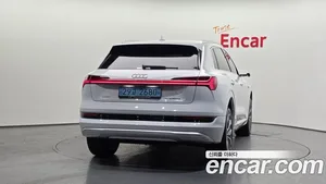 Audi e-tron, 2022 — миниатюра 4