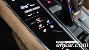 Porsche Panamera, 2022 — миниатюра 27