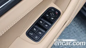 Porsche Panamera, 2022 — миниатюра 32