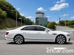 Bentley Flying Spur, 2022 — миниатюра 4