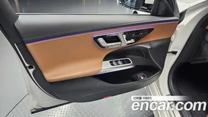 Mercedes-Benz E-Class, 2025 — миниатюра 13