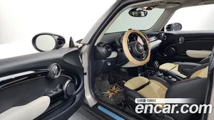 Mini Cooper, 2021 — миниатюра 13