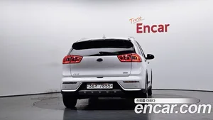 Kia Niro, 2017 — миниатюра 4