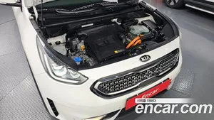 Kia Niro, 2017 — миниатюра 6
