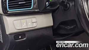 Kia Niro, 2017 — миниатюра 16