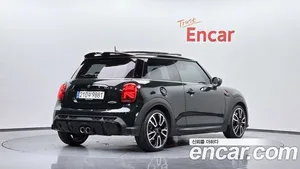 Mini Cooper, 2022 — миниатюра 1