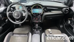 Mini Cooper, 2022 — миниатюра 9