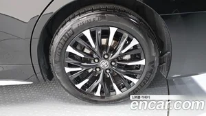 Toyota Alphard, 2025 — миниатюра 7