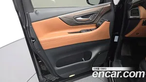 Toyota Alphard, 2025 — миниатюра 15