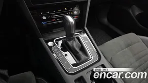 Volkswagen Passat, 2022 — миниатюра 11
