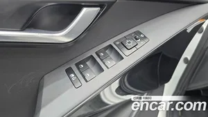 Kia Niro, 2022 — миниатюра 19