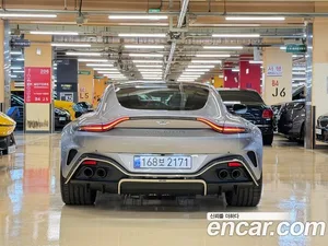 Astonmartin Vantage, 2025 — миниатюра 4