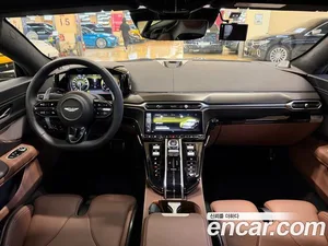 Astonmartin Vantage, 2025 — миниатюра 7
