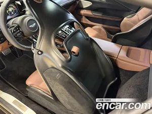 Astonmartin Vantage, 2025 — миниатюра 17