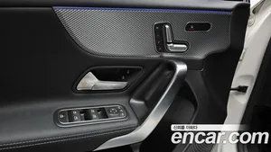 Mercedes-Benz A-Class, 2021 — миниатюра 28