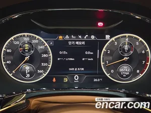 Bentley Flying Spur, 2023 — миниатюра 5