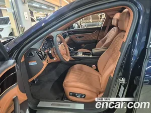Bentley Flying Spur, 2023 — миниатюра 8