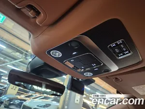 Bentley Flying Spur, 2023 — миниатюра 13