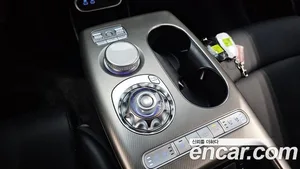 Genesis GV60, 2024 — миниатюра 11