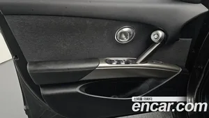 Genesis GV60, 2024 — миниатюра 13