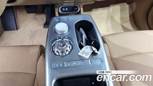 Genesis GV60, 2023 — миниатюра 12