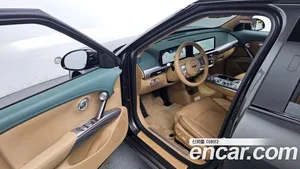 Genesis GV60, 2023 — миниатюра 13