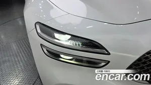 Genesis G70, 2023 — миниатюра 8