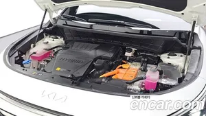 Kia Niro, 2023 — миниатюра 5