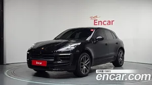 Porsche Macan, 2023 — миниатюра 1