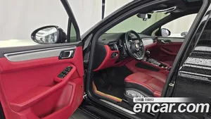 Porsche Macan, 2023 — миниатюра 10