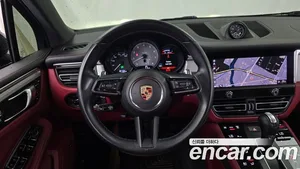 Porsche Macan, 2023 — миниатюра 13