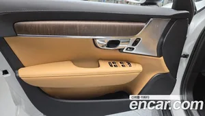 Volvo V90, 2023 — миниатюра 14