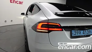 Tesla Model X, 2023 — миниатюра 9
