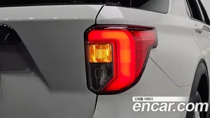 Ford Explorer, 2020 — миниатюра 8