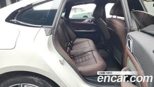 BMW i4, 2023 — миниатюра 17