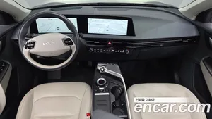 Kia EV6, 2023 — миниатюра 10